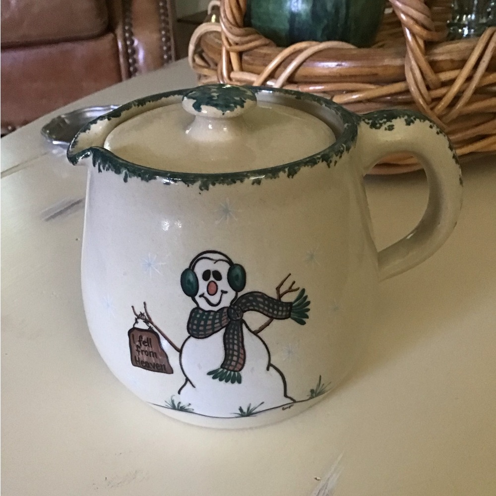 Yesteryears Marshall Texas pottery “I Fell From Heaven” pitcher EUC